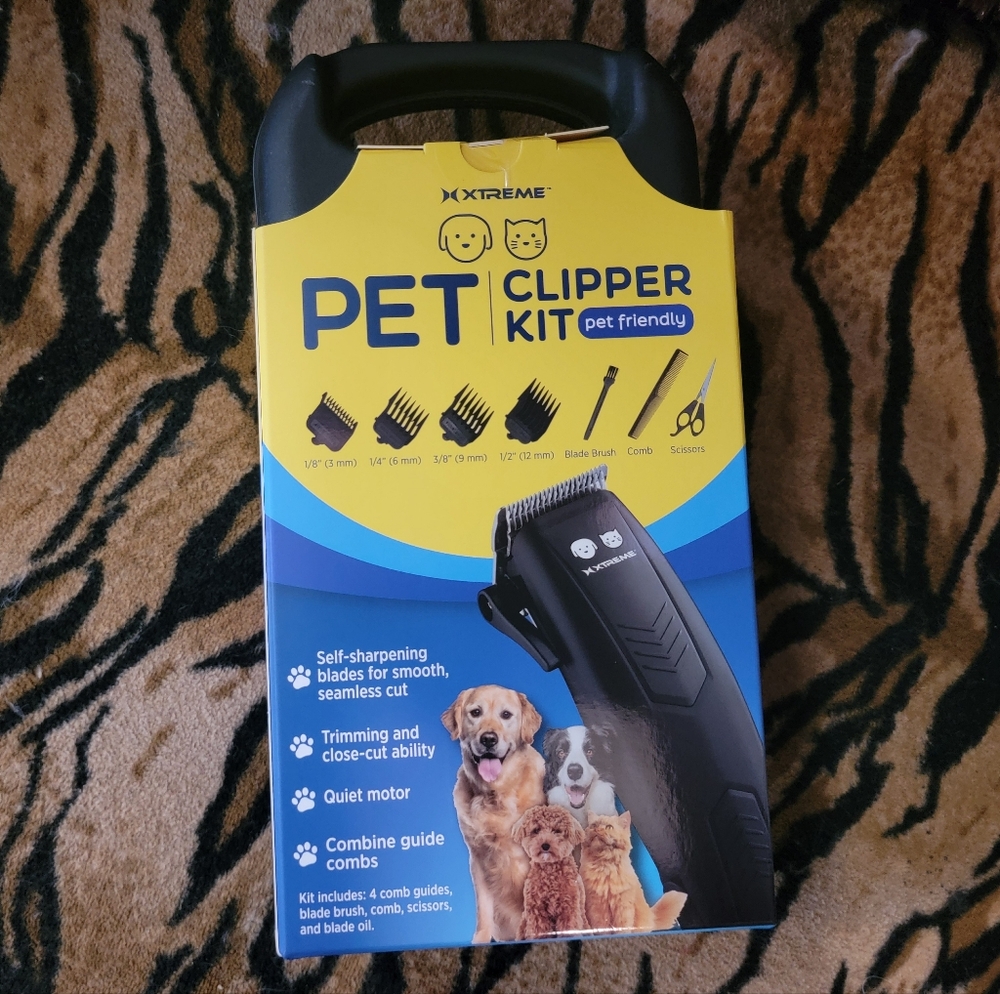 Pet Clipper Kit Shaver Dog Or Cat  - Black Ea. New